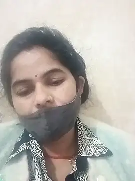 Snapshot of JULEE-740 chatting on 19, 11, 2025 JULEE-740 online show from 19, 11, 2025