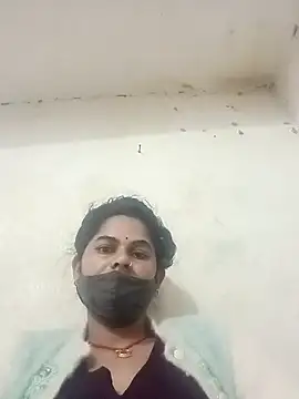 Snapshot of JULEE-740 chatting on 2, 12, 2025 JULEE-740 online show from 2, 12, 2025