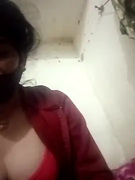 Snapshot of JULEE-740 chatting on 15, 12, 2025 JULEE-740 online show from 15, 12, 2025