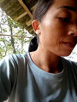 lucybaby00 online show from 18, 10, 2025