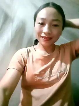 lucybaby00 online show from 4, 12, 2025