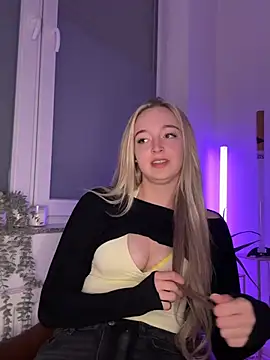 emilypeperoni online show from 8, 4, 2026