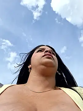 Eiimy pretty online show from 11, 9, 2025