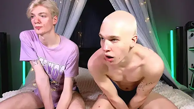 Snapshot of Marius_Venin chatting on 4, 11, 2025 Marius Venin online show from 4, 11, 2025