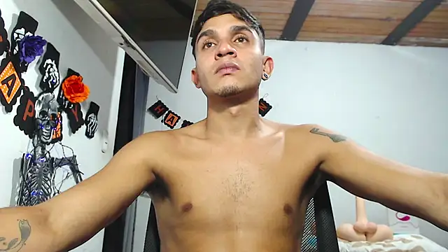 Angel latinboy online show from 28, 10, 2025