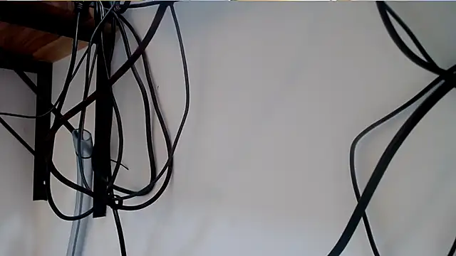 skinnyverus18 online show from 19, 4, 2026