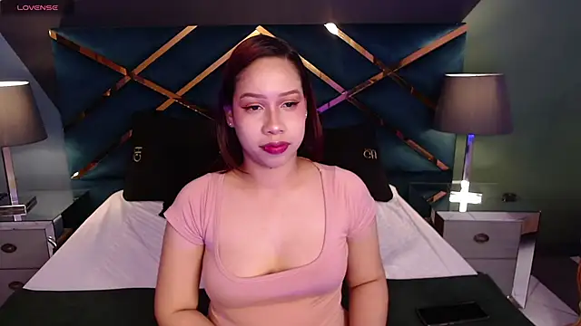 Snapshot of Luciegh_ chatting on 26, 9, 2025 Luciegh online show from 26, 9, 2025