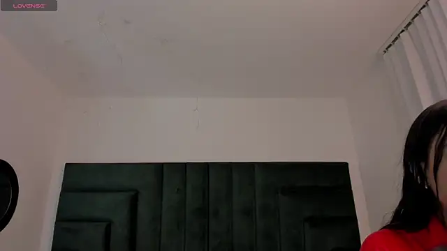 Snapshot of SaraWagner_ chatting on 12, 1, 2026 SaraWagner online show from 12, 1, 2026