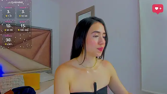 Snapshot of SaraWagner_ chatting on 6, 3, 2026 SaraWagner online show from 6, 3, 2026