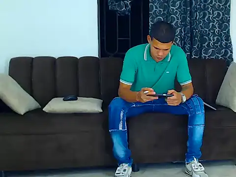 Snapshot of jefferson_exotic21 chatting on 30, 11, 2025 jefferson exotic21 online show from 30, 11, 2025