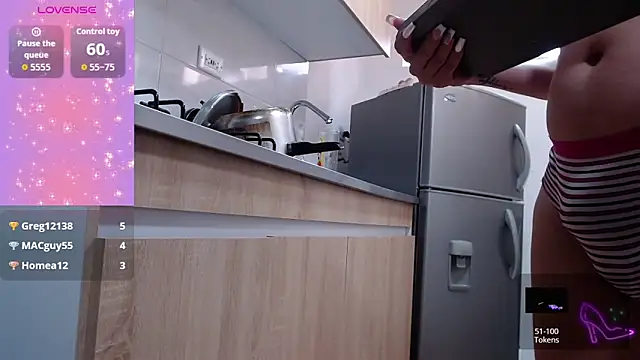 AllysonStonne online show from 30, 11, 2025