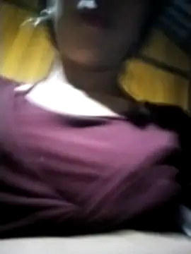 cute love00 online show from 29, 10, 2025