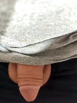 Sweethoneygun online show from 20, 9, 2025