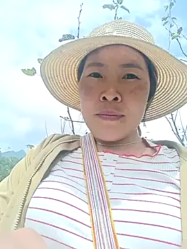 vivi cute online show from 11, 10, 2025