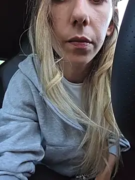 Snapshot of PetiteSecrets chatting on 16, 11, 2025 PetiteSecrets online show from 16, 11, 2025