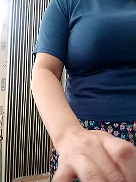  Babyrose  online show from 9, 9, 2025