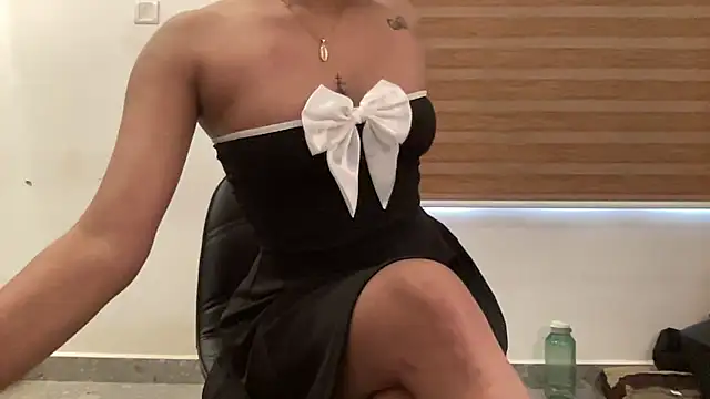 Snapshot of LucytheDevilQueen chatting on 30, 11, 2025 LucytheDevilQueen online show from 30, 11, 2025