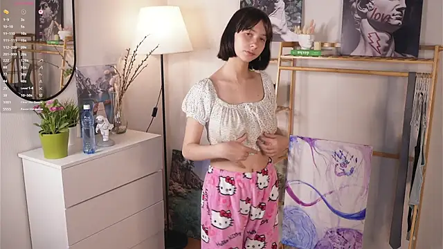 Snapshot of SuzanneHowse chatting on 10, 9, 2025 SuzanneHowse online show from 10, 9, 2025