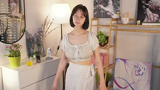 Snapshot of SuzanneHowse chatting on 19, 9, 2025 SuzanneHowse online show from 19, 9, 2025