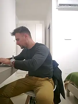 mrlyuis online show from 16, 12, 2025