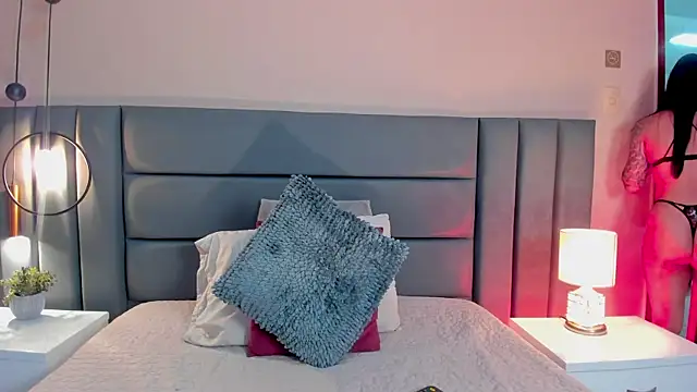 SagiraBelle online show from 23, 9, 2025