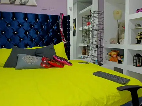 Snapshot of elianaa_soto chatting on 28, 11, 2025 elianaa soto online show from 28, 11, 2025