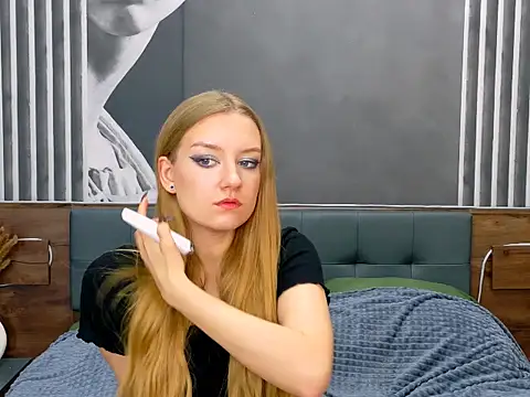 DarcyWilsy online show from 12, 11, 2025