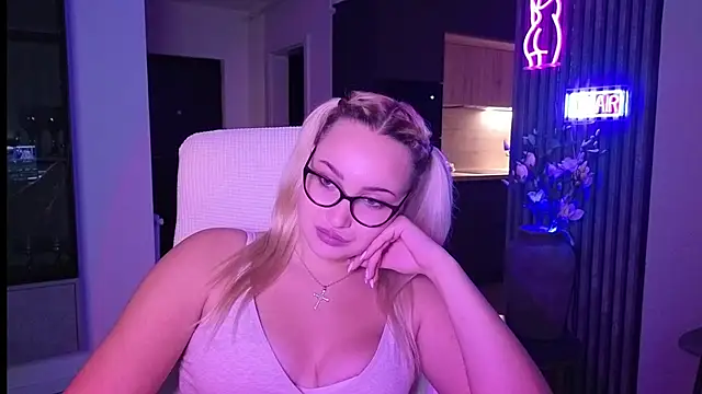 Snapshot of adrelaxina chatting on 27, 10, 2025 adrelaxina online show from 27, 10, 2025