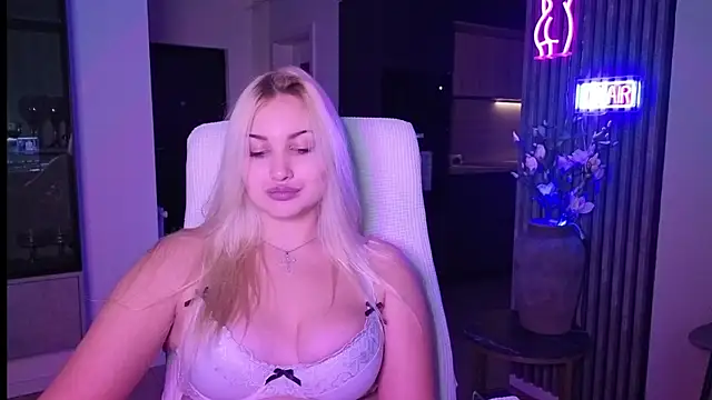 Snapshot of adrelaxina chatting on 28, 10, 2025 adrelaxina online show from 28, 10, 2025