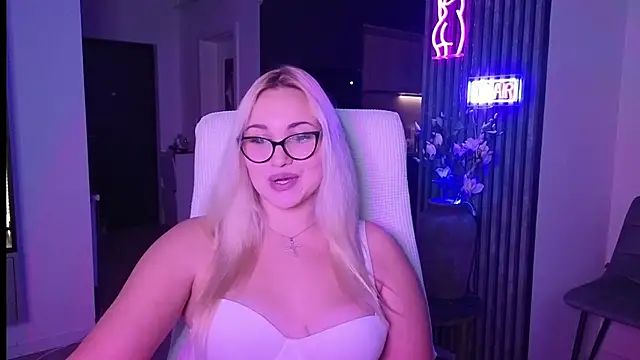 Snapshot of adrelaxina chatting on 31, 10, 2025 adrelaxina online show from 31, 10, 2025