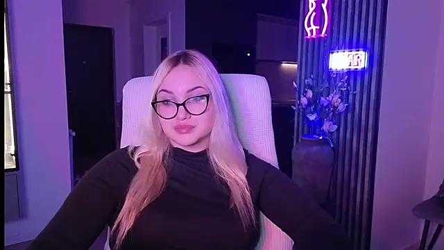 Snapshot of adrelaxina chatting on 16, 11, 2025 adrelaxina online show from 16, 11, 2025