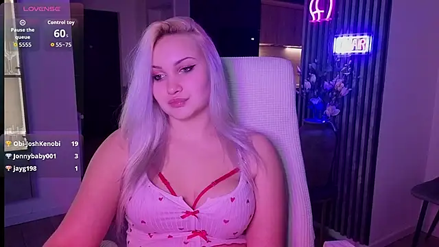 Snapshot of adrelaxina chatting on 4, 12, 2025 adrelaxina online show from 4, 12, 2025