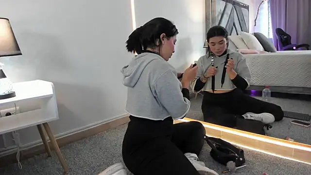 Snapshot of emy_williams chatting on 10, 10, 2025 emy williams online show from 10, 10, 2025