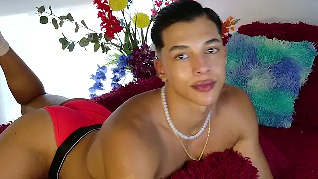 Troye Williams online show from 28, 7, 2026
