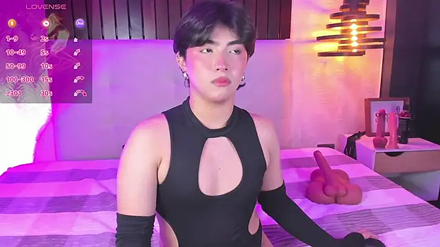 Creamy Angelo online show from 17, 10, 2025