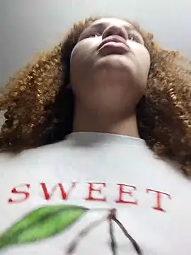 SirenRouge 69 online show from 15, 12, 2025