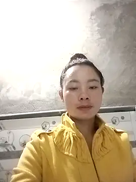 Snapshot of milo123-xx chatting on 11, 9, 2025 milo123-xx online show from 11, 9, 2025