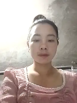 Snapshot of milo123-xx chatting on 13, 9, 2025 milo123-xx online show from 13, 9, 2025