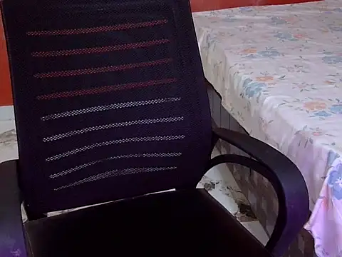 Snapshot of muskanrao2 chatting on 5, 10, 2025 muskanrao2 online show from 5, 10, 2025