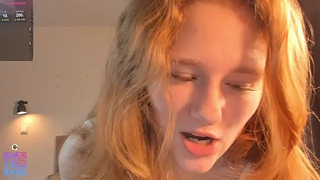 Snapshot of BreezeJam chatting on 16, 10, 2025 BreezeJam online show from 16, 10, 2025