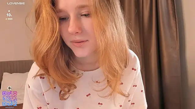 Snapshot of BreezeJam chatting on 25, 11, 2025 BreezeJam online show from 25, 11, 2025