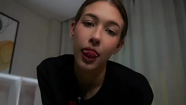 Snapshot of EviaRabasca chatting on 28, 9, 2025 EviaRabasca online show from 28, 9, 2025