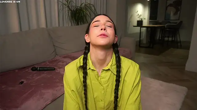 EviaRabasca online show from 20, 11, 2025