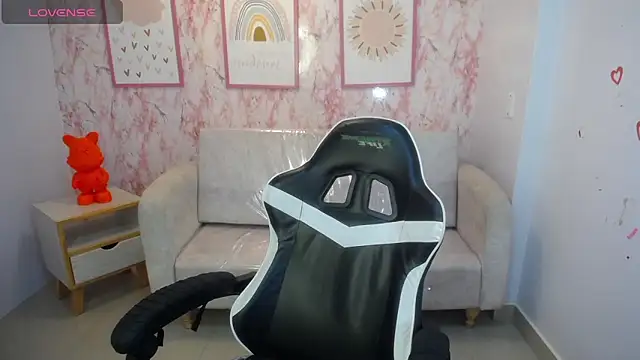 Kylie ch1 online show from 28, 10, 2025