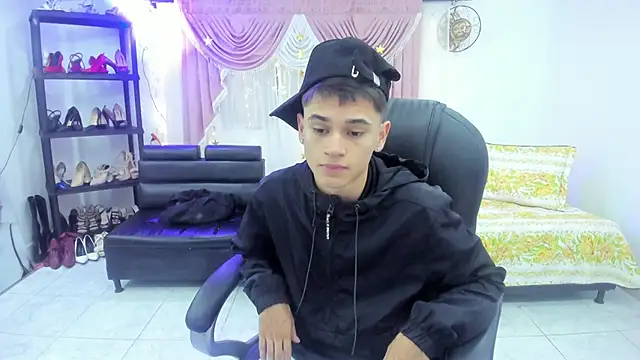 Aron Boyy online show from 11, 9, 2025