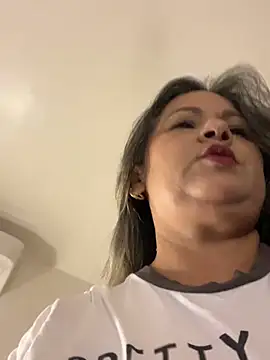 Lucy Milf 474 online show from 4, 2, 2026