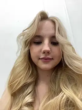 Sky Cutie online show from 25, 9, 2025