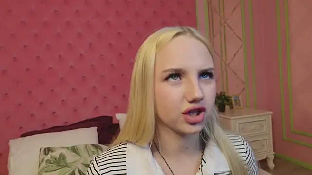 Sky Cutie online show from 18, 7, 2026