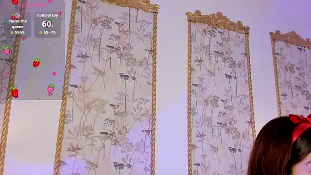 doll eyees  online show from 31, 10, 2025