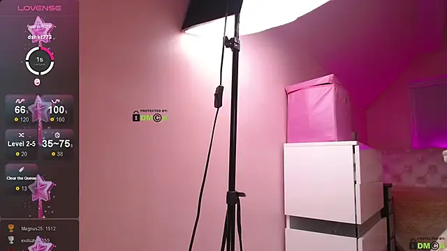 Opheliaxss online show from 25, 1, 2025